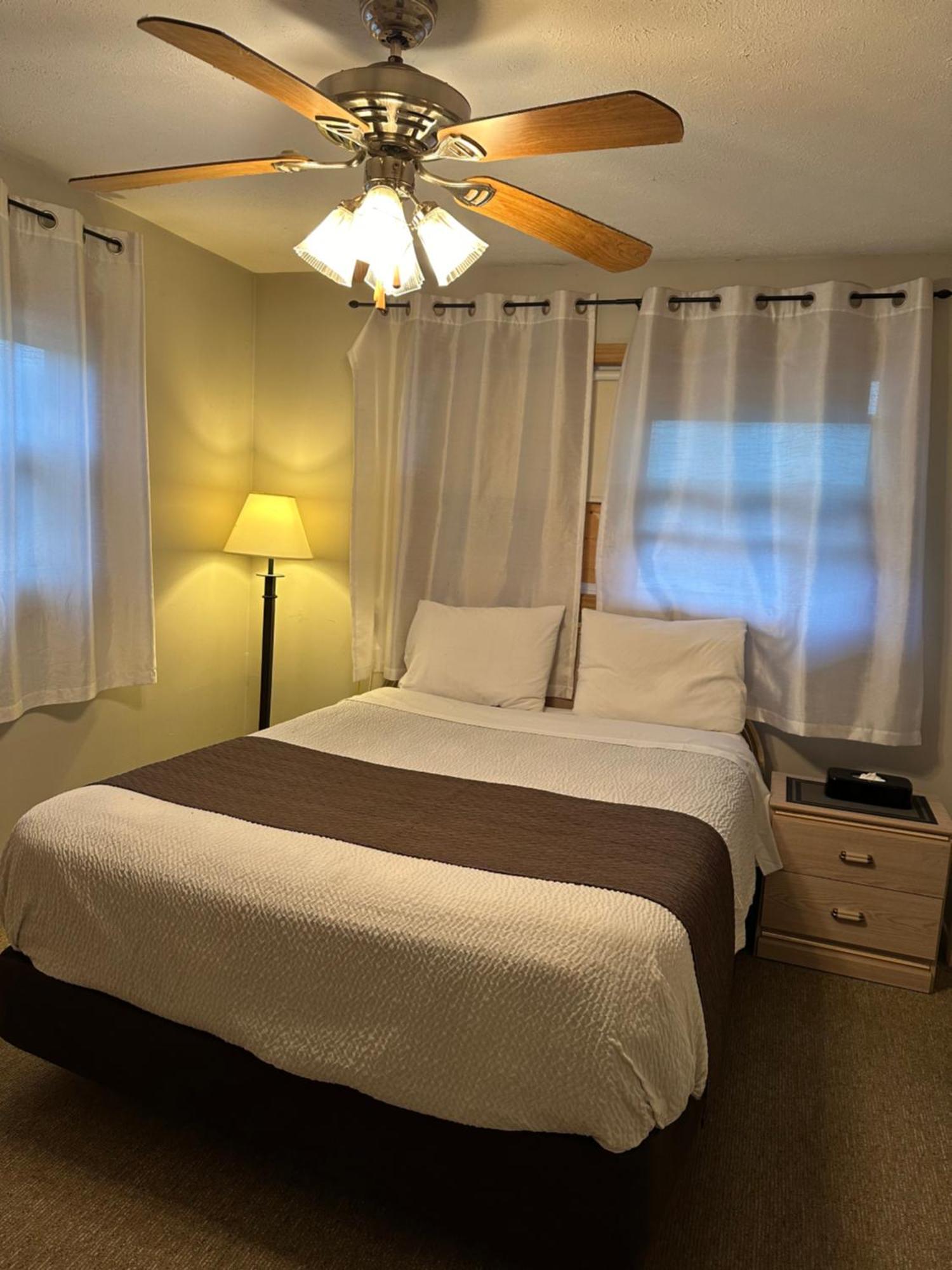 Lakeview Motel Kincardine Buitenkant foto